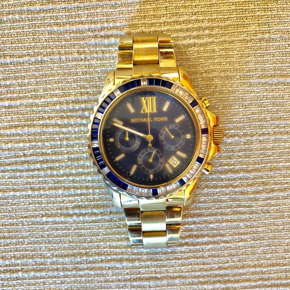 Authentic MICHAEL KORS Everest Gold Watch 🎁